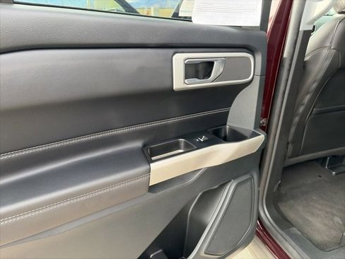 Used 2023 Ford Explorer XLT w/ Equipment Group 202A image 15