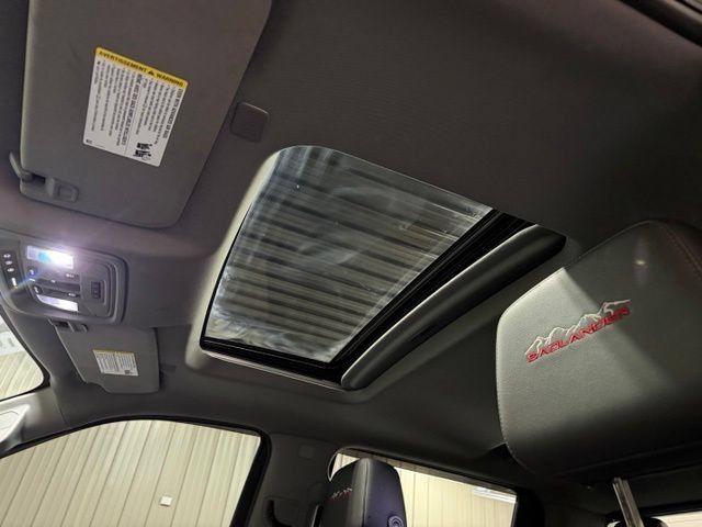 Used 2019 GMC Sierra 1500 SLT w/ SLT Premium Package AWD/4WD image 46