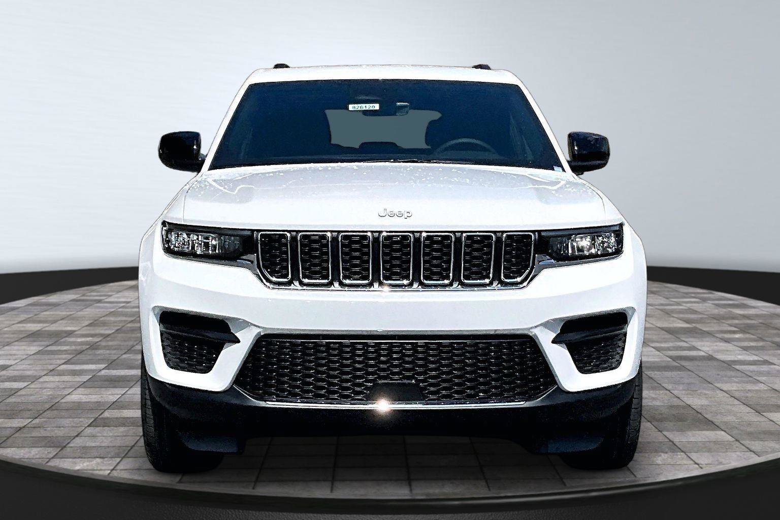 New 2026 Jeep Grand Cherokee Laredo AWD/4WD image 2