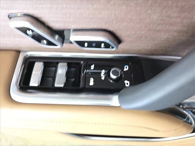 New 2026 Land Rover Range Rover SE AWD/4WD image 28