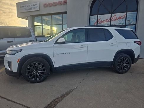 Used 2022 Chevrolet Traverse RS image 4