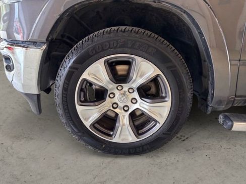 Used 2022 RAM 1500 Laramie AWD/4WD image 15
