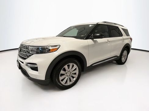 Used 2020 Ford Explorer Limited AWD/4WD image 3