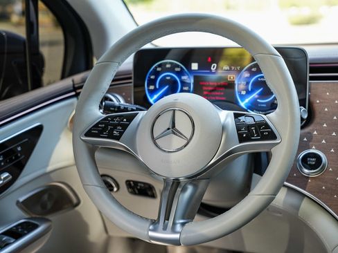 Certified 2023 Mercedes-Benz EQE 350+ 4MATIC SUV image 15