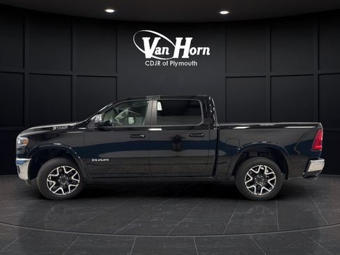 Used 2025 RAM 1500 Laramie AWD/4WD image 4