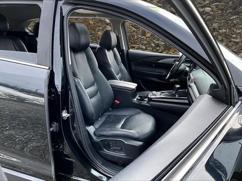 Used 2023 MAZDA CX-9 Touring image 7