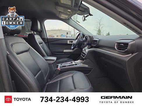 Used 2023 Ford Explorer XLT w/ Equipment Group 202A AWD/4WD image 14
