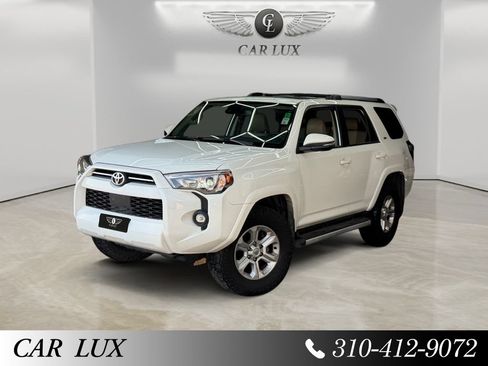 Used 2022 Toyota 4Runner SR5 Premium w/ Moonroof Package AWD/4WD image 1