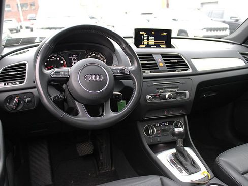 Used 2018 Audi Q3 2.0T Premium AWD/4WD image 4