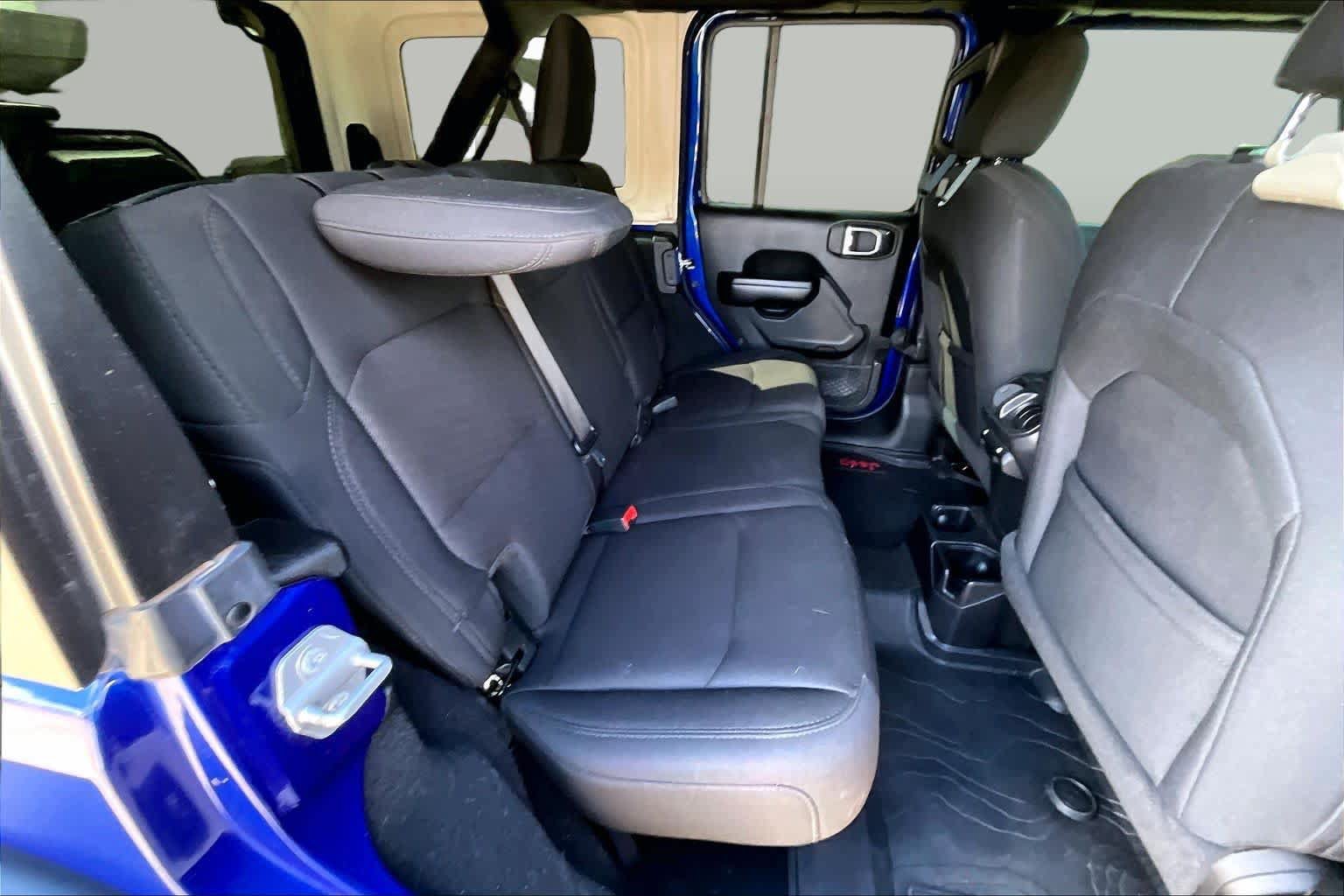 Used 2020 Jeep Wrangler Unlimited Sport S AWD/4WD image 18
