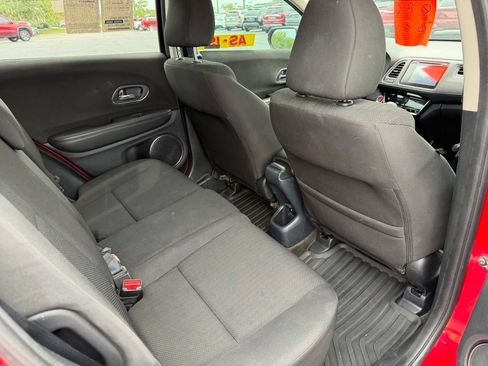 Used 2018 Honda HR-V EX image 18