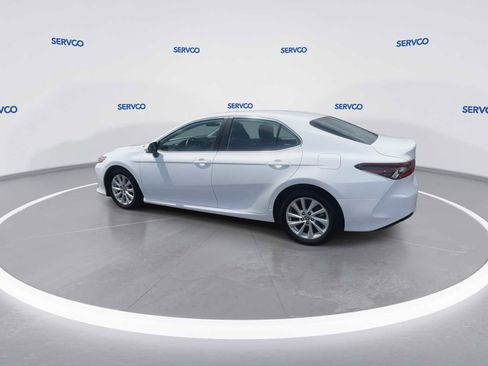 Used 2022 Toyota Camry LE FWD image 6