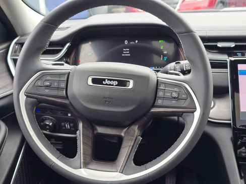 Used 2022 Jeep Grand Cherokee Limited 4xe AWD/4WD image 19