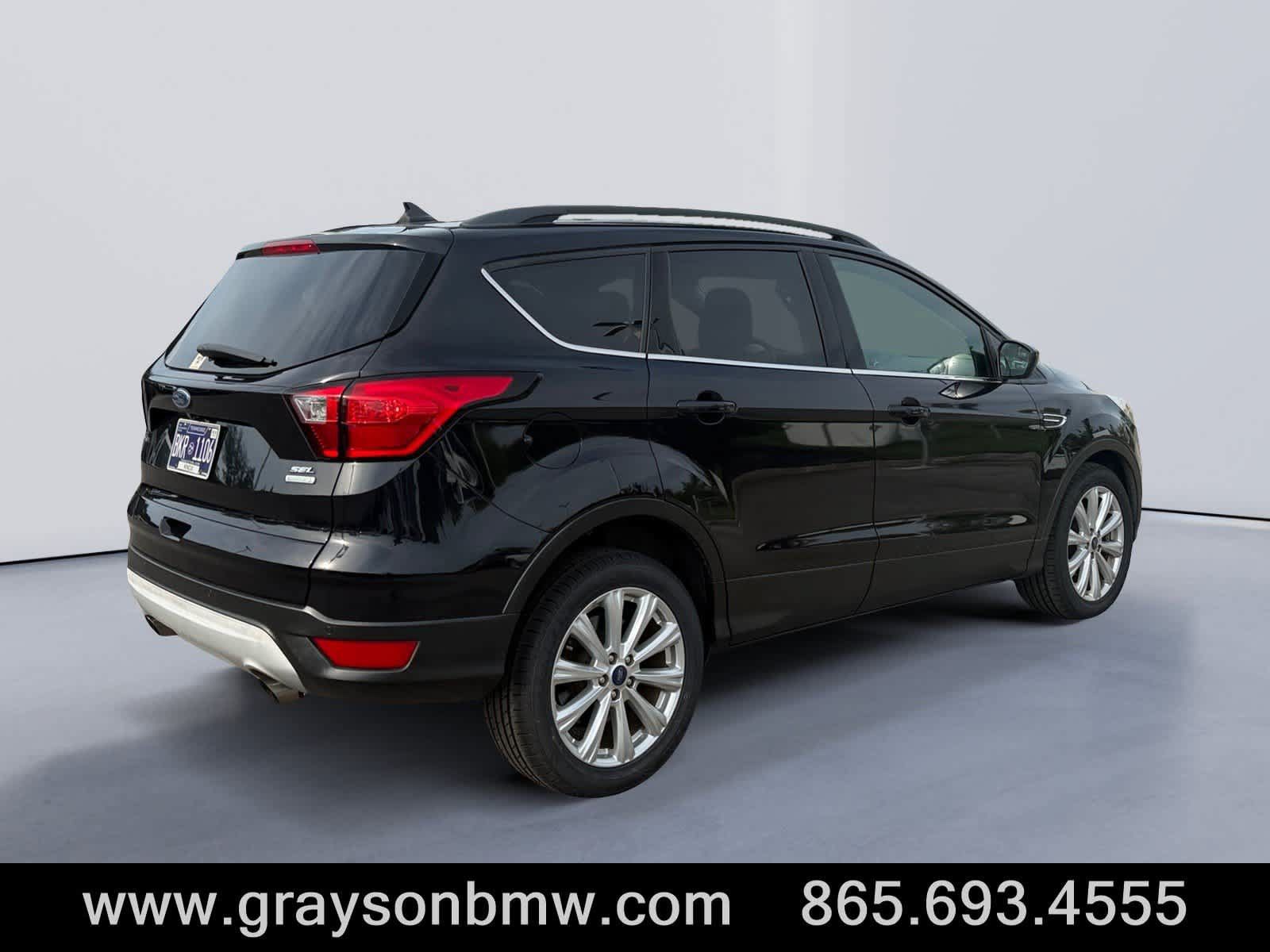 Used 2019 Ford Escape SEL FWD image 3
