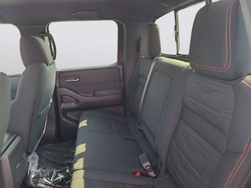 Certified 2024 Nissan Frontier Pro-X RWD image 17