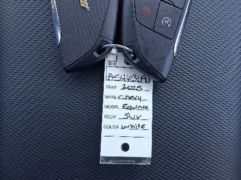 Used 2025 Chevrolet Equinox LT FWD image 19