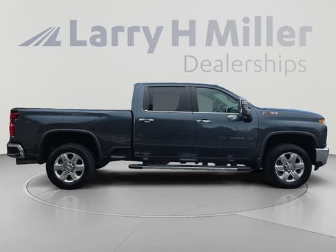 Used 2020 Chevrolet Silverado 2500 LTZ w/ Technology Package AWD/4WD image 6