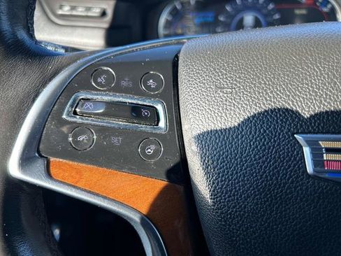 Used 2017 Cadillac Escalade ESV Luxury image 27