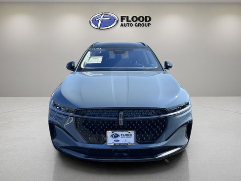 New 2026 Lincoln Nautilus Reserve w/ Jet Appearance Package image 2