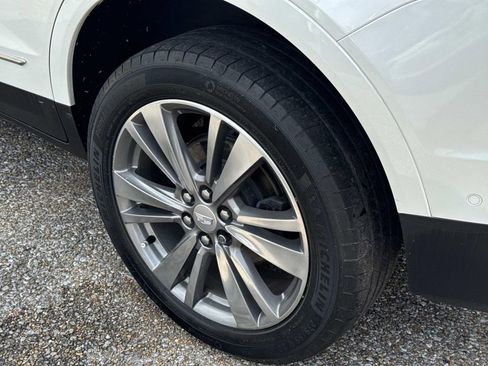 Used 2021 Cadillac XT5 Premium Luxury FWD image 5