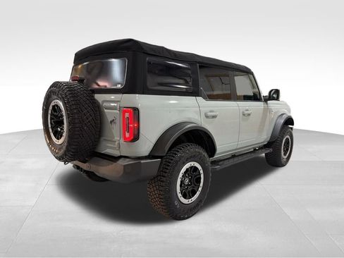 Used 2022 Ford Bronco Outer Banks w/ Sasquatch Package image 6