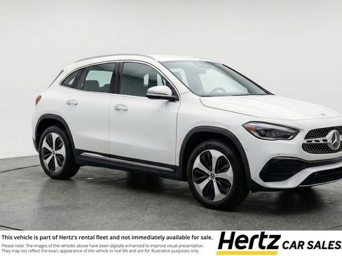 Used 2025 Mercedes-Benz GLA 250 image 1