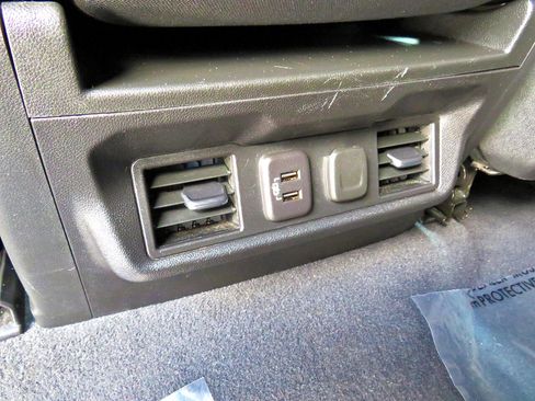 Used 2021 Chevrolet Silverado 1500 RST w/ Bed Protection Package image 33