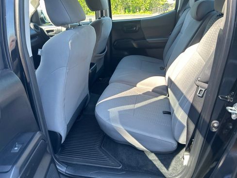 Used 2018 Toyota Tacoma SR w/ SR Convenience Package AWD/4WD image 27
