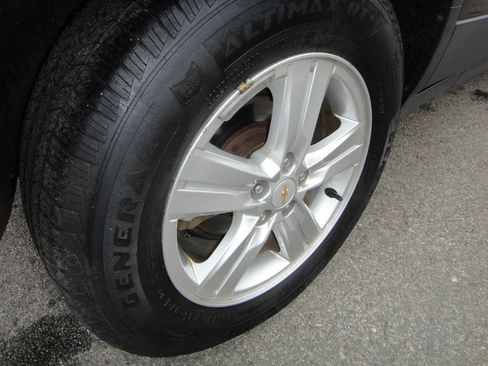 Used 2019 Chevrolet Trax LT w/ LT Convenience Package AWD/4WD image 16