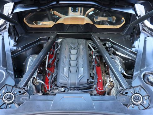 Used 2021 Chevrolet Corvette Stingray Premium Cpe w/ Z51 Performance Package RWD image 39