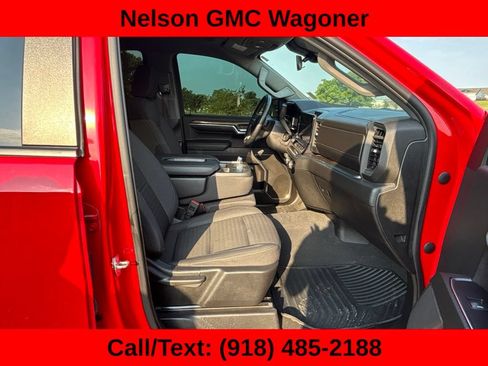 Used 2023 Chevrolet Silverado 1500 LT w/ Convenience Package II AWD/4WD image 17