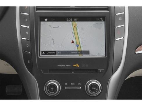 Used 2018 Lincoln MKC Select w/ Select Plus Package image 16