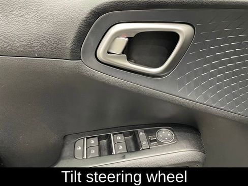 Used 2020 Kia Soul S image 16