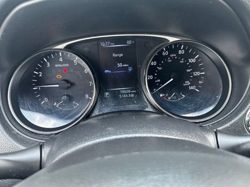Used 2015 Nissan Rogue SV AWD/4WD image 18