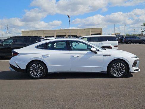 New 2026 Hyundai Sonata Limited image 4