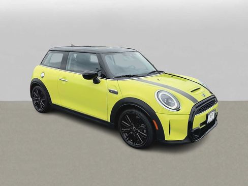 Used 2024 MINI Cooper S FWD image 2