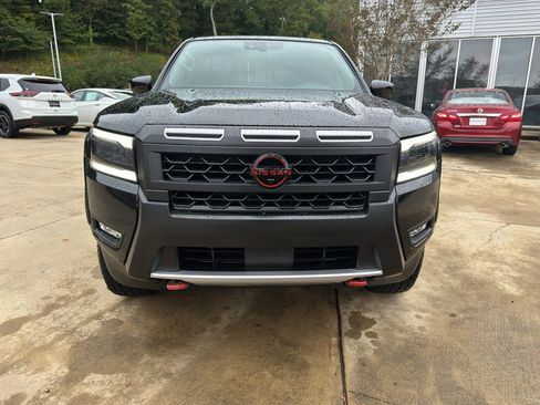 New 2026 Nissan Frontier SV image 9