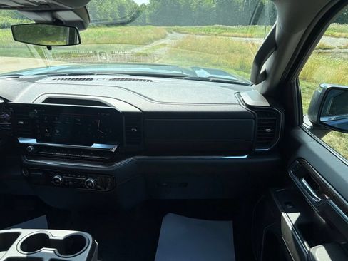 Used 2024 GMC Sierra 1500 SLE AWD/4WD image 37