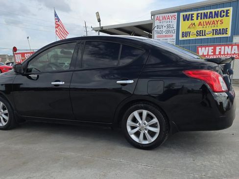 Used 2015 Nissan Versa w/ SL Tech Package FWD image 39