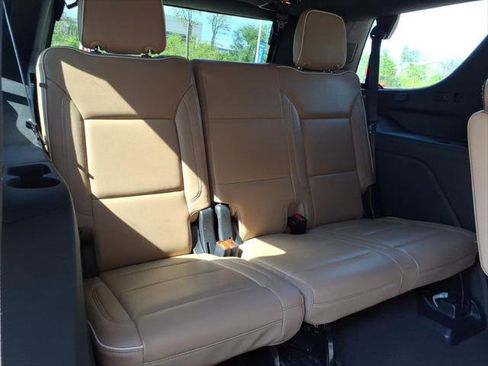 Used 2023 Chevrolet Tahoe Premier AWD/4WD image 11