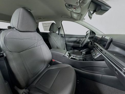 New 2026 Hyundai Tucson SE image 32