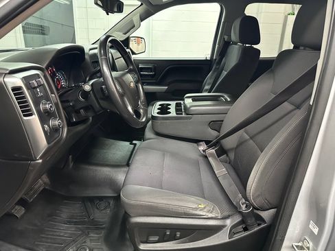 Used 2017 Chevrolet Silverado 1500 LT w/ Redline Edition AWD/4WD image 19