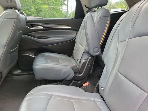 Used 2019 Buick Enclave Essence AWD/4WD image 10