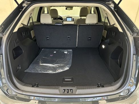 New 2024 Ford Edge SE w/ Black Appearance Package image 23
