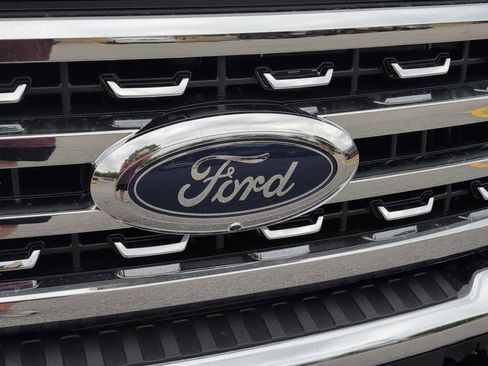 New 2025 Ford F250 Lariat w/ Lariat Ultimate Package image 15