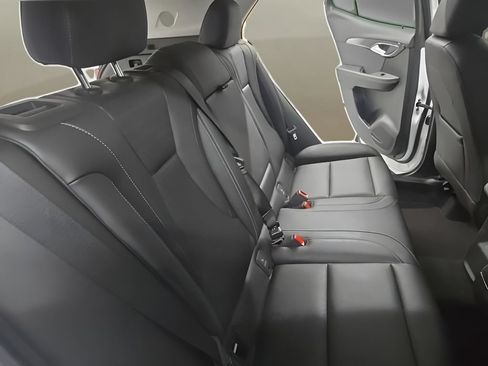 Used 2024 Buick Envision Preferred AWD/4WD image 23