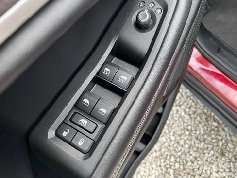 Used 2021 Jeep Grand Cherokee L Limited AWD/4WD image 27