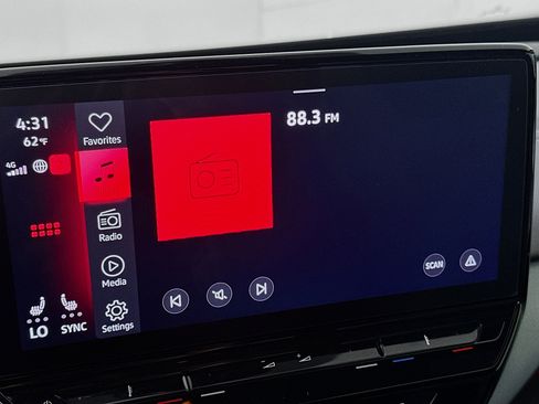 Used 2023 Volkswagen ID.4 Pro image 19