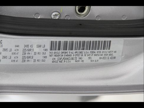 Used 2019 Jeep Cherokee Limited image 22