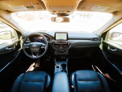 Used 2020 Ford Escape Titanium w/ Titanium Premium Package 2.0 image 26